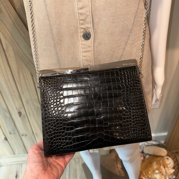 Salvatore Ferragamo two way clutch genuine crocodile skin - Picture 9 of 9